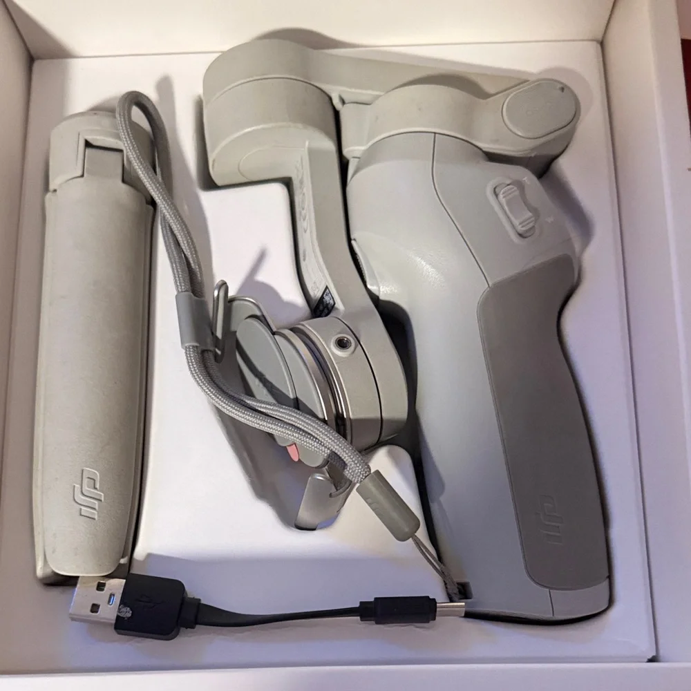 Gray Smartphone Gimbal Stabilizer - Picture 5 of 7